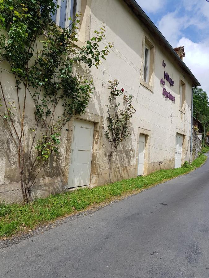 Le Village Des Glycines Carsac-Aillac Exteriör bild